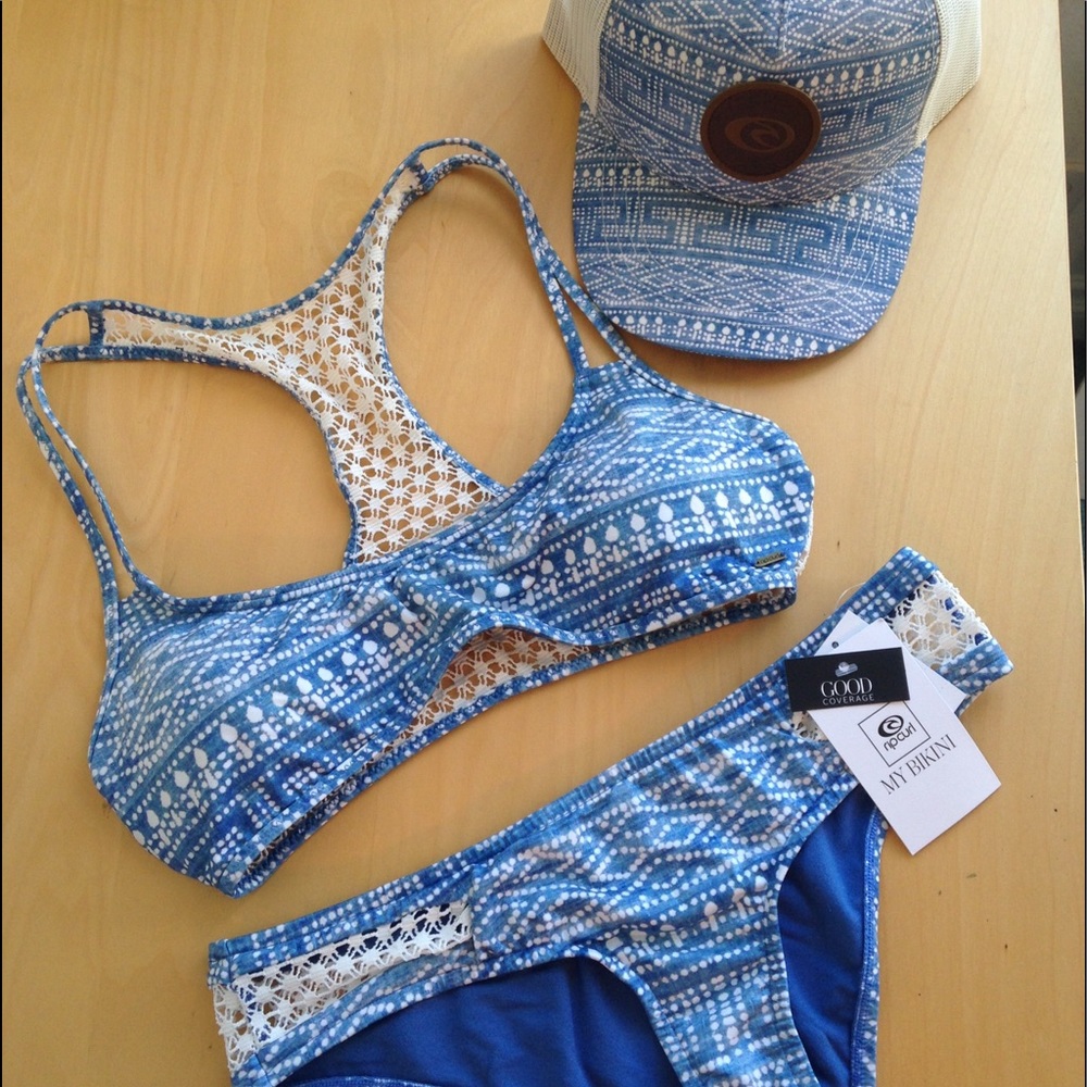 Rip Curl bikini set with cap